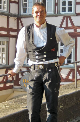 Marcus Nimrichter, Fertiger der Nutenverschlussstäbe